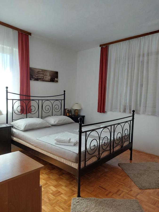 Orange City Apartment'S Repic Biograd Na Moru Ngoại thất bức ảnh