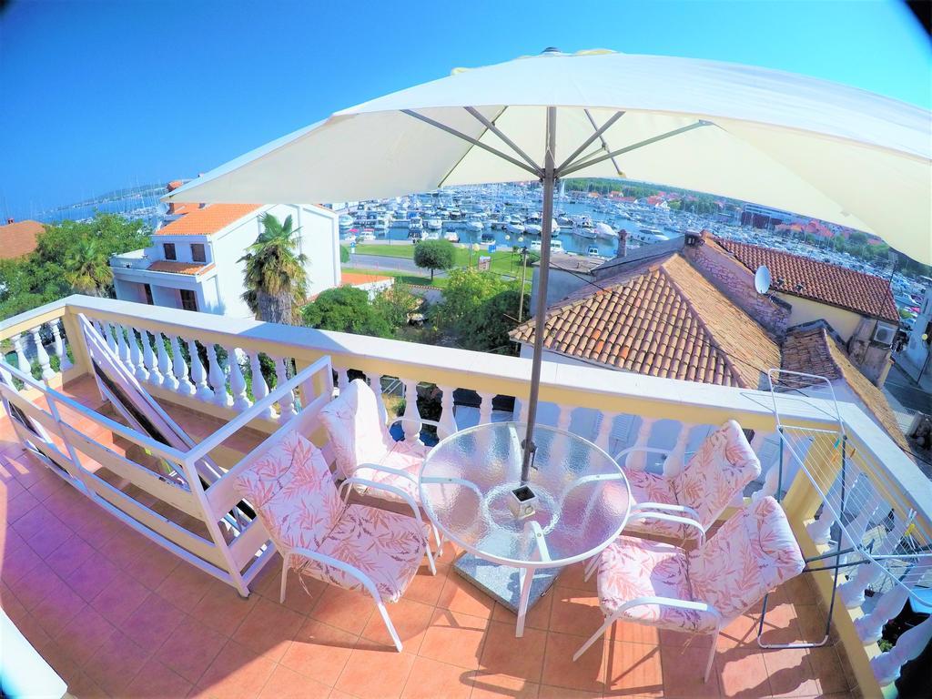 Orange City Apartment'S Repic Biograd Na Moru Ngoại thất bức ảnh