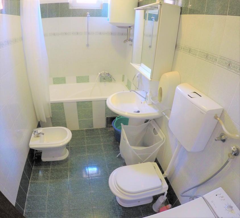 Orange City Apartment'S Repic Biograd Na Moru Ngoại thất bức ảnh